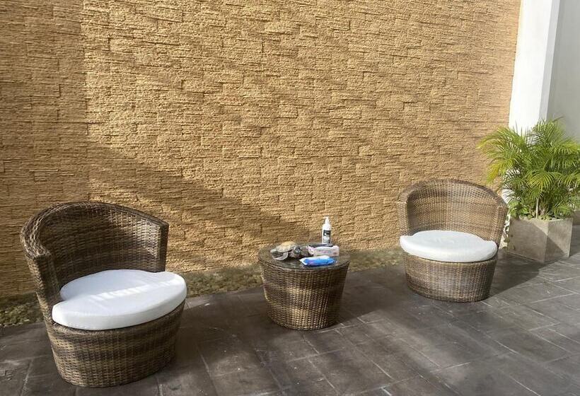 هتل Quinta Santa Anita