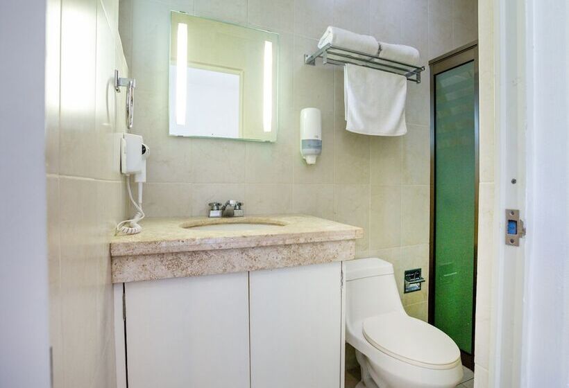 هتل Quinta Santa Anita