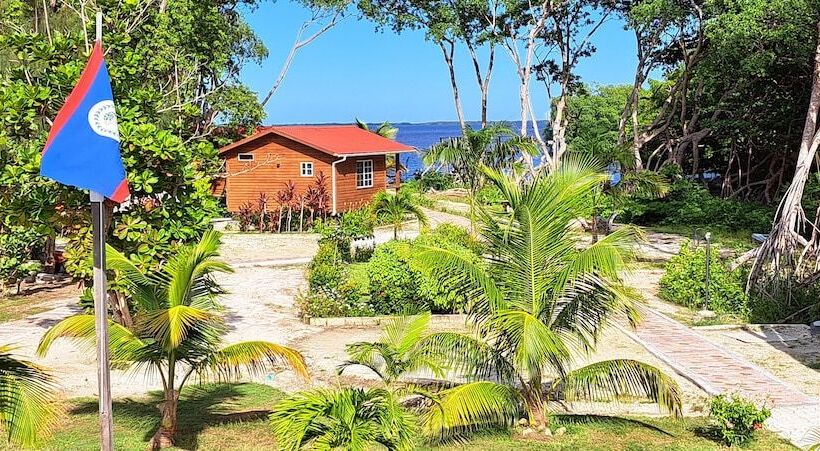 هتل Seaside Chateau Resort