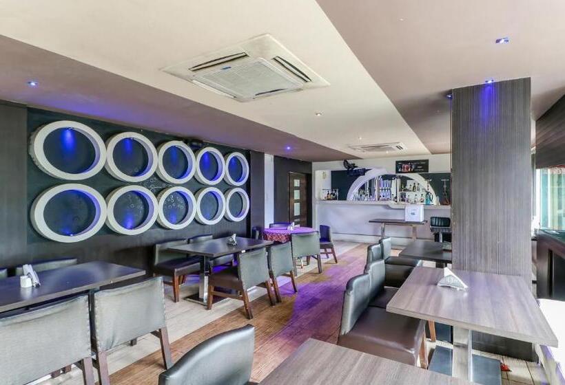 בית מלון כפרי Treebo Concerto Residentia