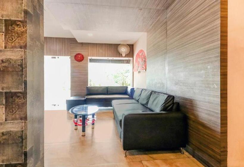 בית מלון כפרי Treebo Concerto Residentia