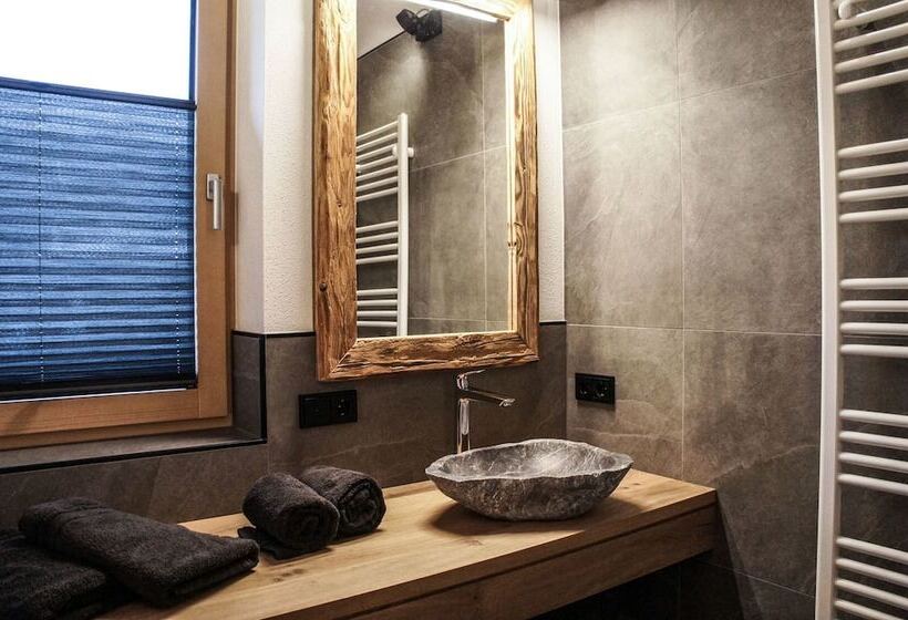 هتل Zeitfrei Chalet Apartments