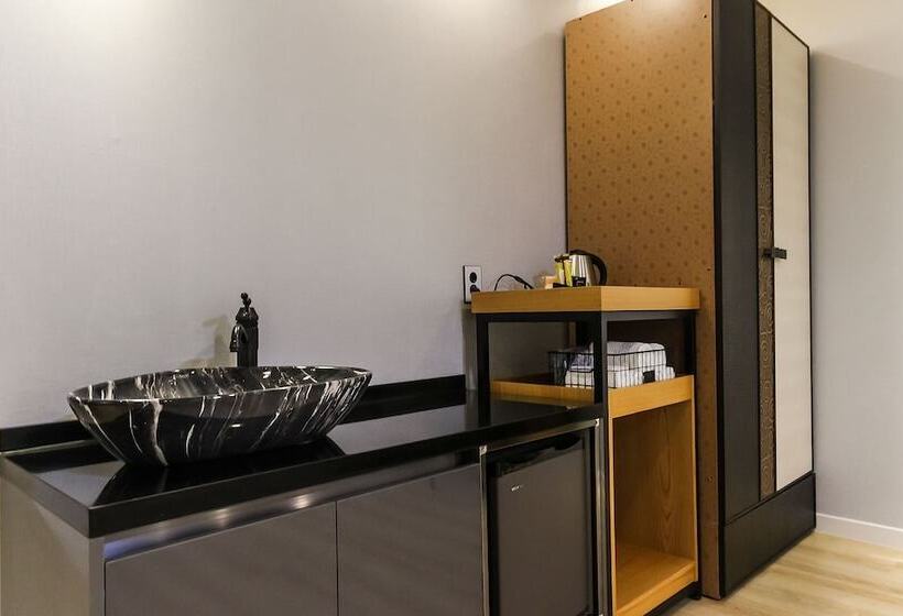 Jinju Hotel Muro