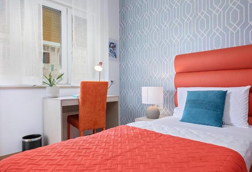 پانسیون La Preziosa Rooms