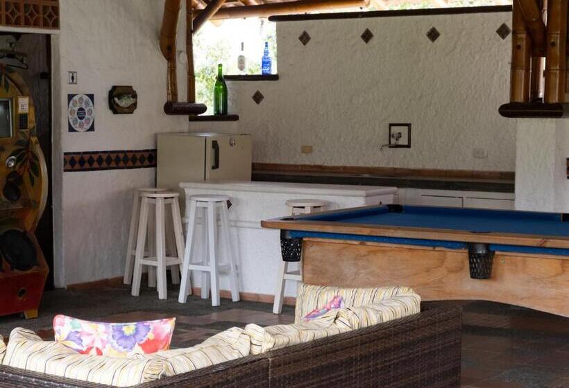 تختخواب و صبحانه Finca Hotel Santana