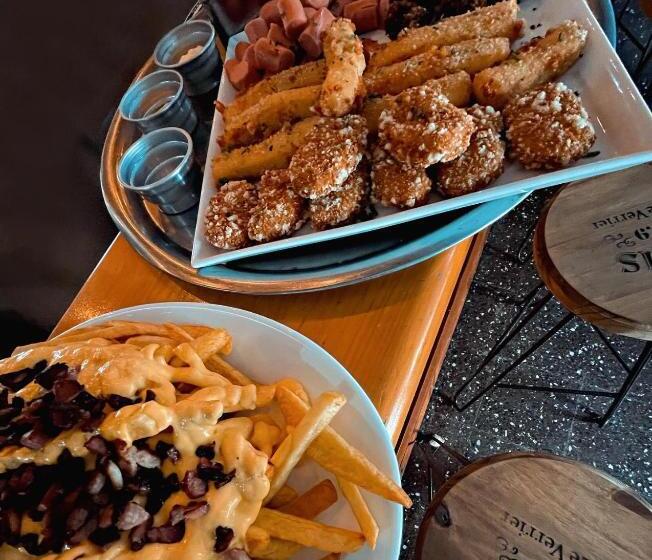 هتل Aguila Blanca