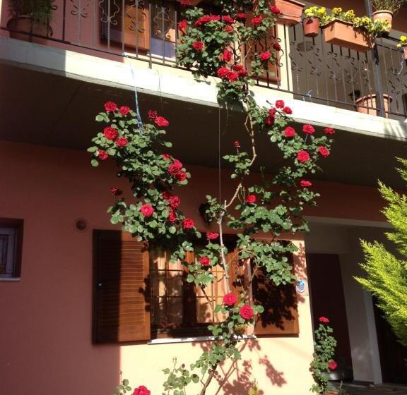 בית מלון כפרי Artemis Apartments