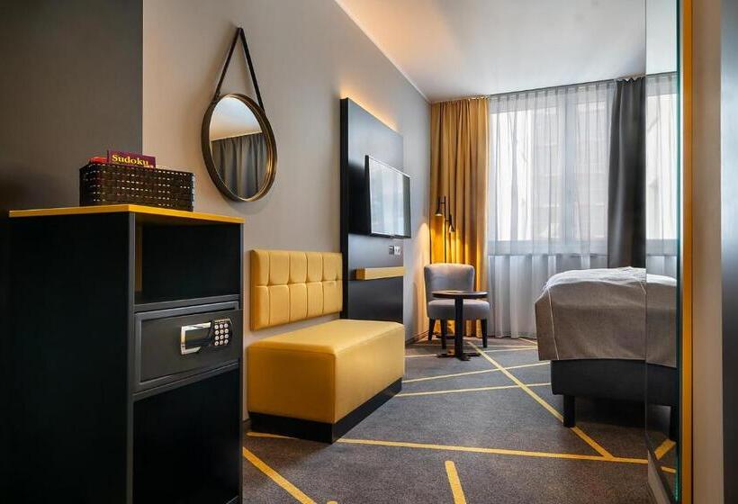 هتل Holiday Inn   The Niu, Fury Aschheim Messe, An Ihg