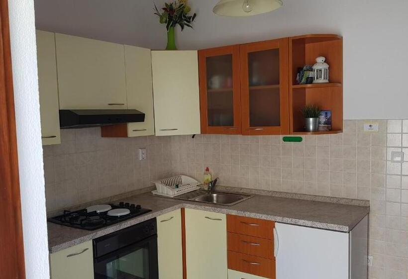 پانسیون Apartments Boćin Rosso