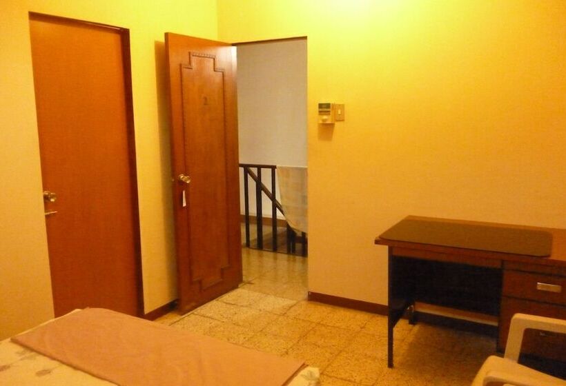 پانسیون Villa Celeste