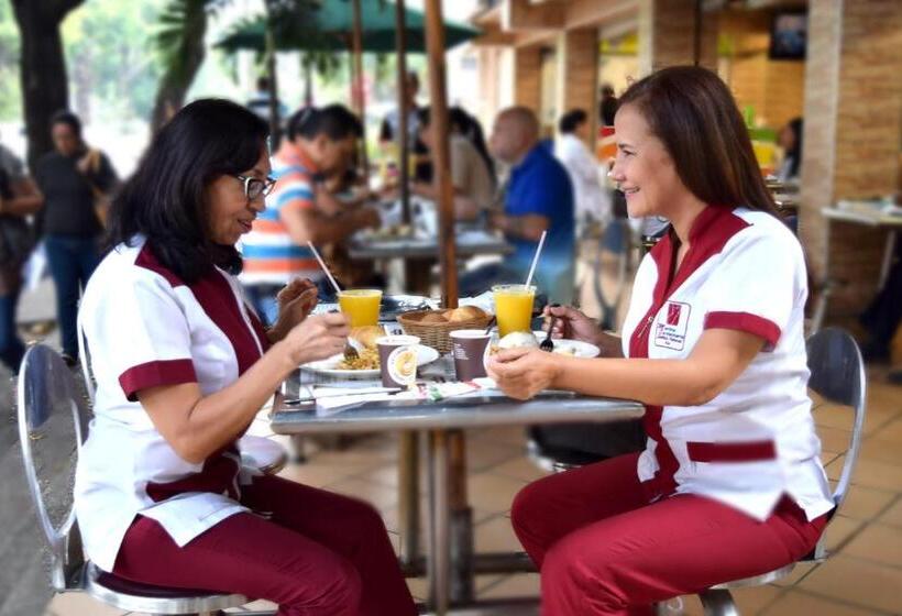 Hostal Tequendama Martha Santamaria