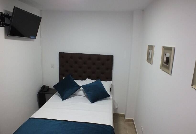 هتل Alamos Del Parque