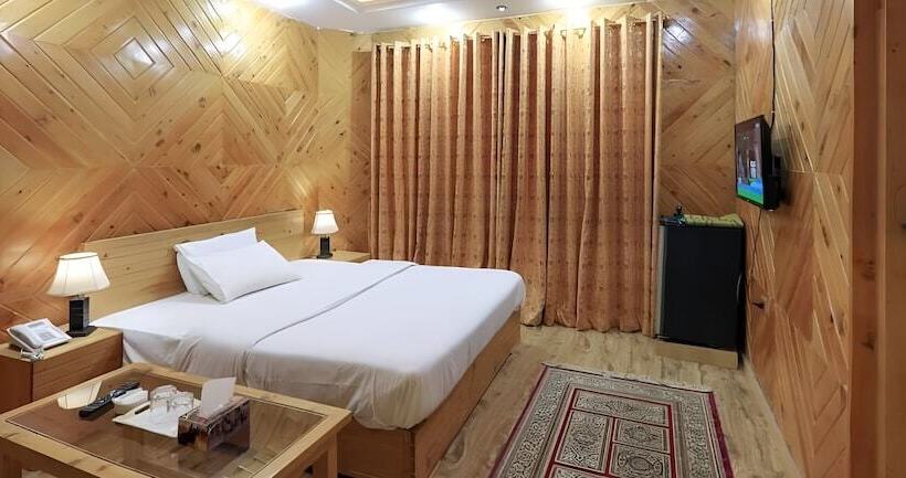 هتل Himalaya Skardu