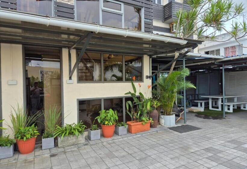 هتل Mountview Tourist Residence