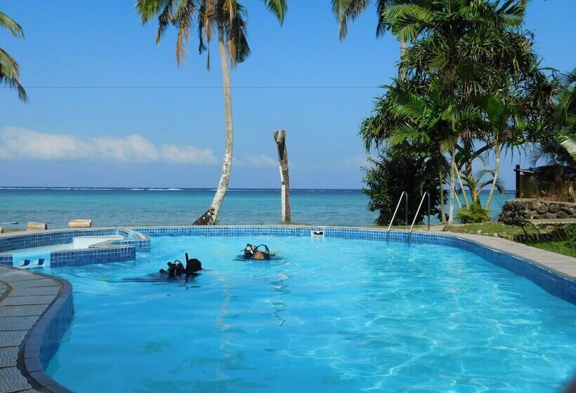 هتل Namolevu Beach Bures