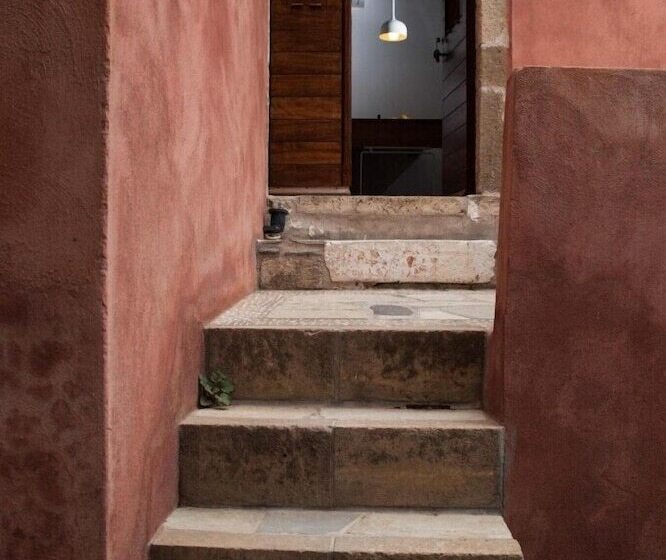 پانسیون Kalnterimi Guesthouses