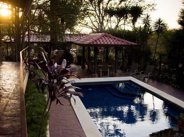 تختخواب و صبحانه Las Cumbres Inn