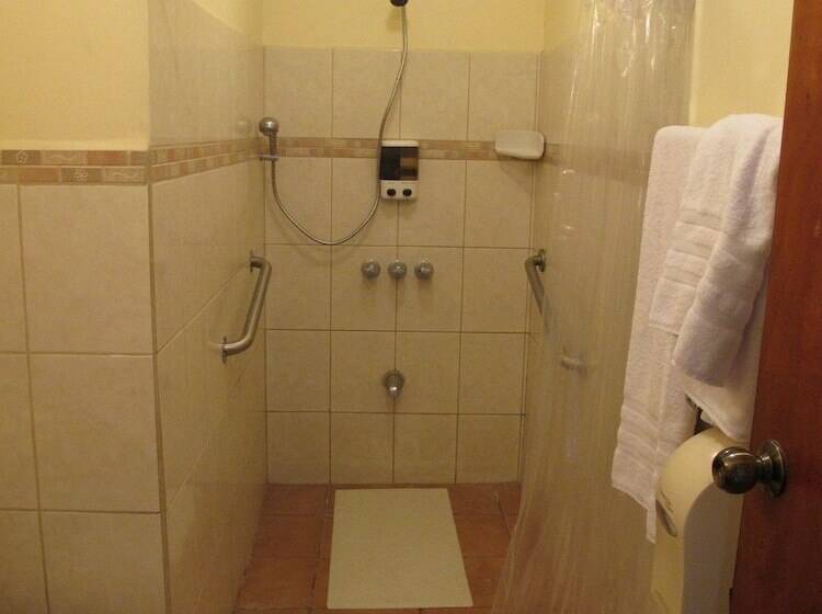 تختخواب و صبحانه Las Cumbres Inn