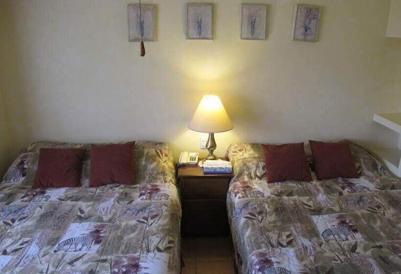 تختخواب و صبحانه Las Cumbres Inn