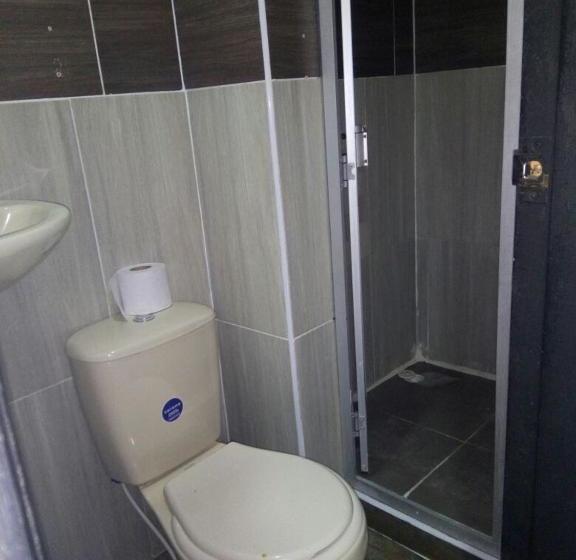 هتل El Amanercer Parque Del Agua Residencia Muy Central