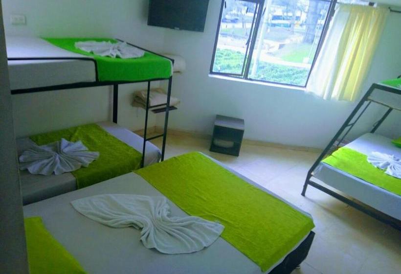 هتل El Amanercer Parque Del Agua Residencia Muy Central