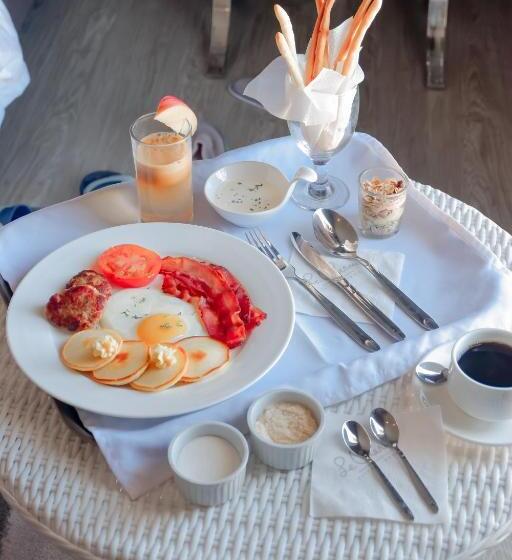 فندق Le Charmé Suites   Subic