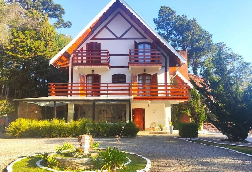 هتل Pousada Château Dos Fontes