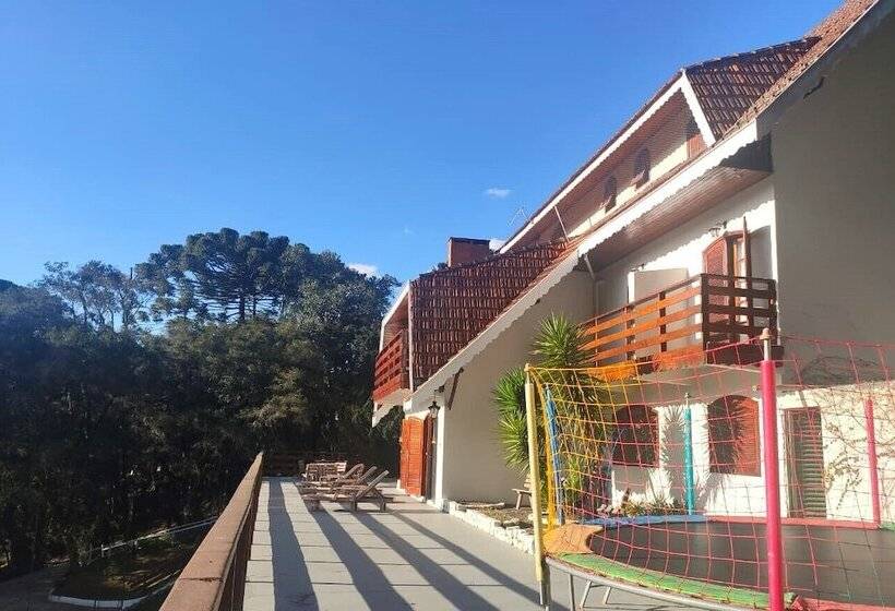 هتل Pousada Château Dos Fontes