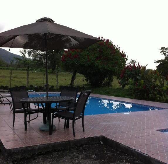 هتل Villas Vista Arenal