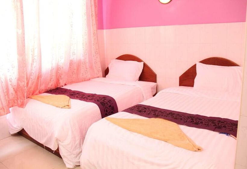 پانسیون Capitol 3 Guesthouse
