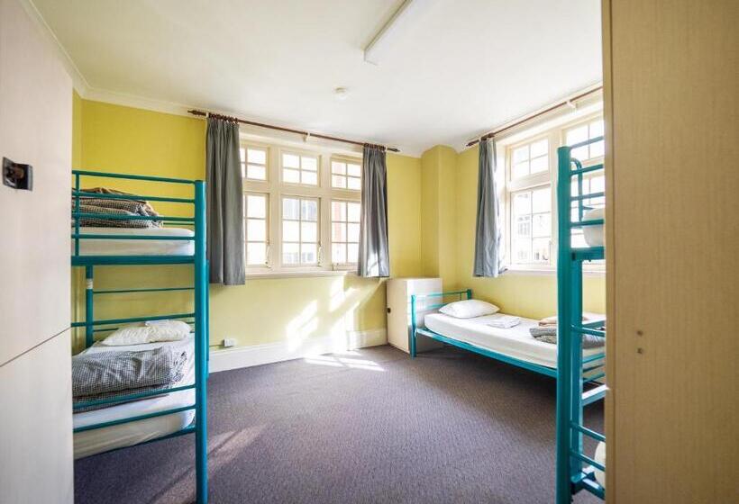 هاستل Yha Newcastle Beach