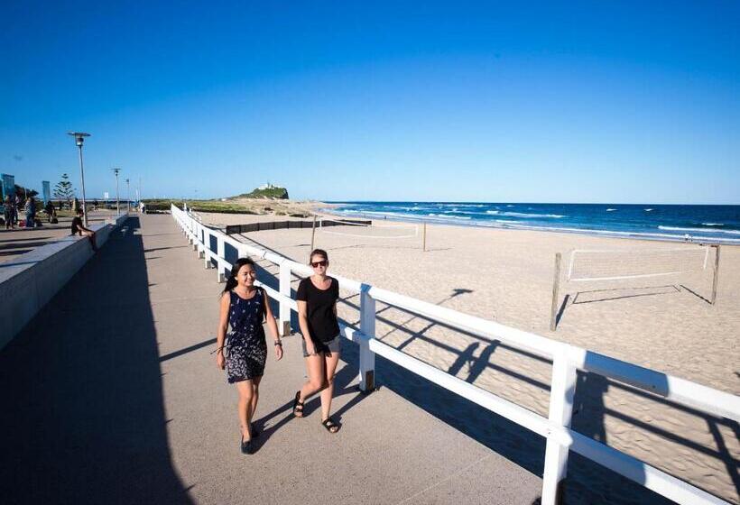 هاستل Yha Newcastle Beach