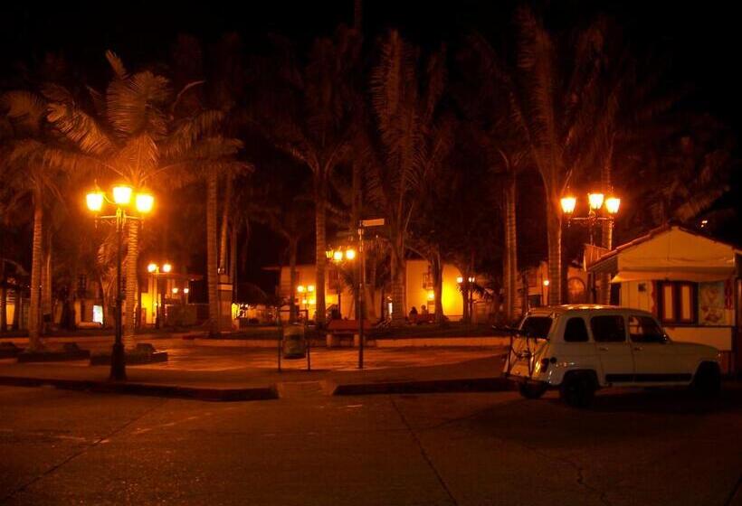 هتل Casa Borbon