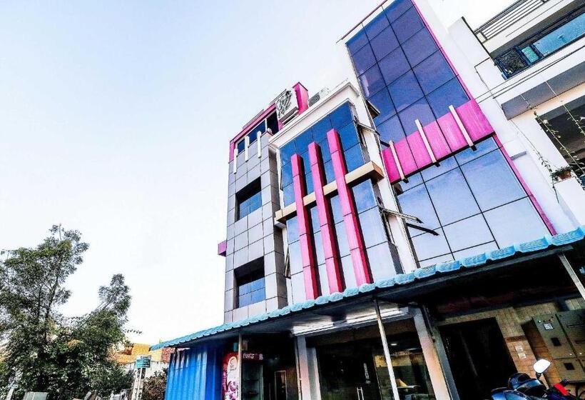 هتل Shri Sai Residency