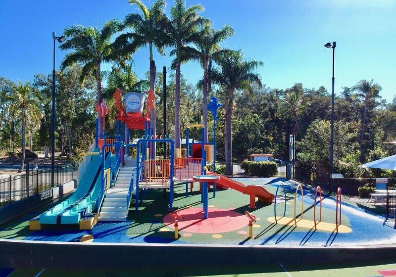 בית מלון כפרי Discovery Parks  Airlie Beach