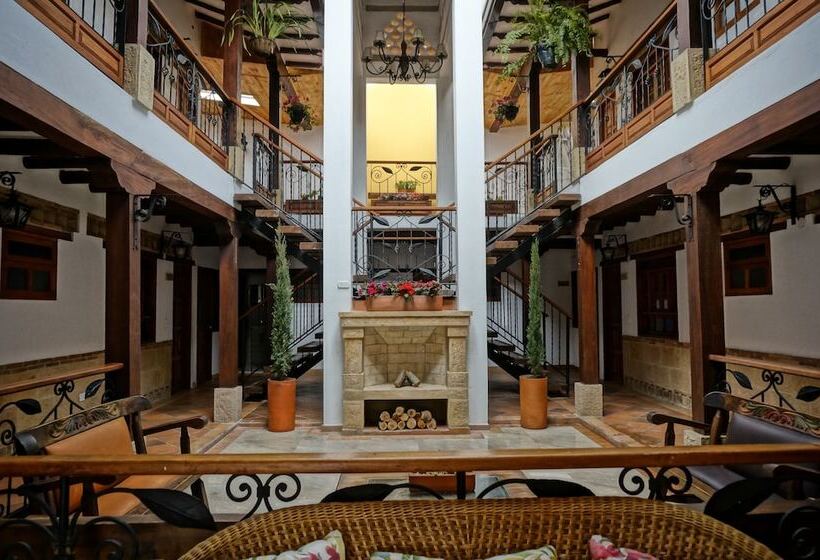 هتل Jardines De La Villa