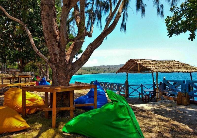هتل Nirwana Buton Villa