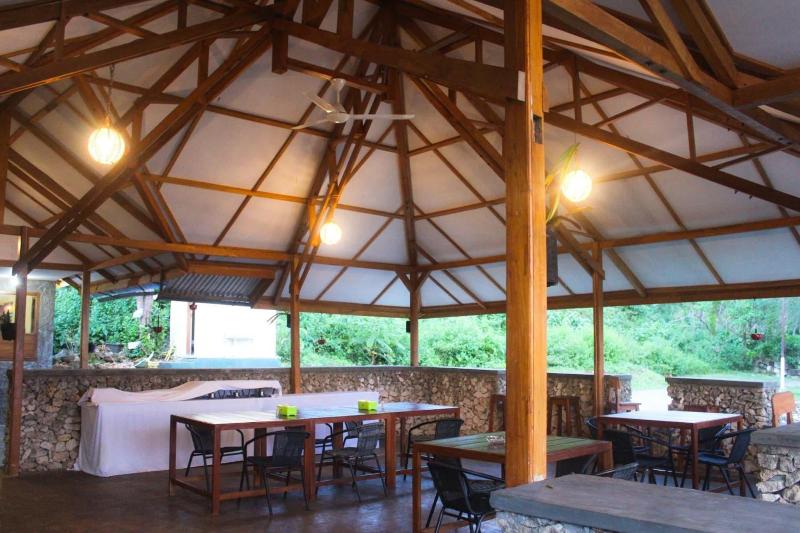 هتل Nirwana Buton Villa