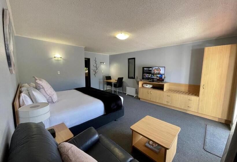 مُتل Hacienda Motor Lodge