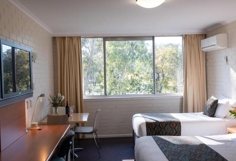 מוטל Parkview Motor Inn And Apartments