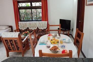 پانسیون Chalet D Anse Reunion