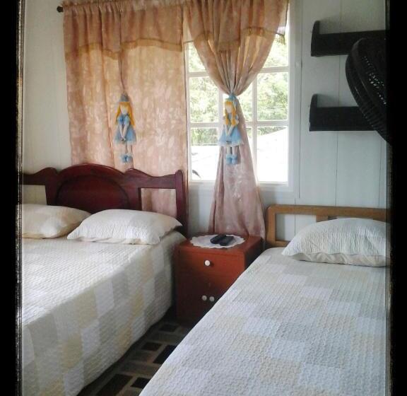 پانسیون Posada Nativa Atardecer Isleño