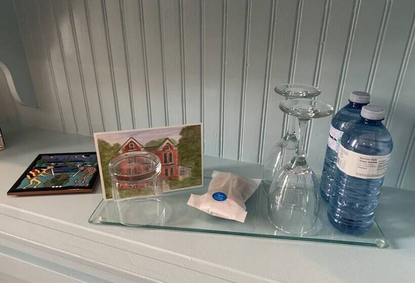 Seaway Manor B&b