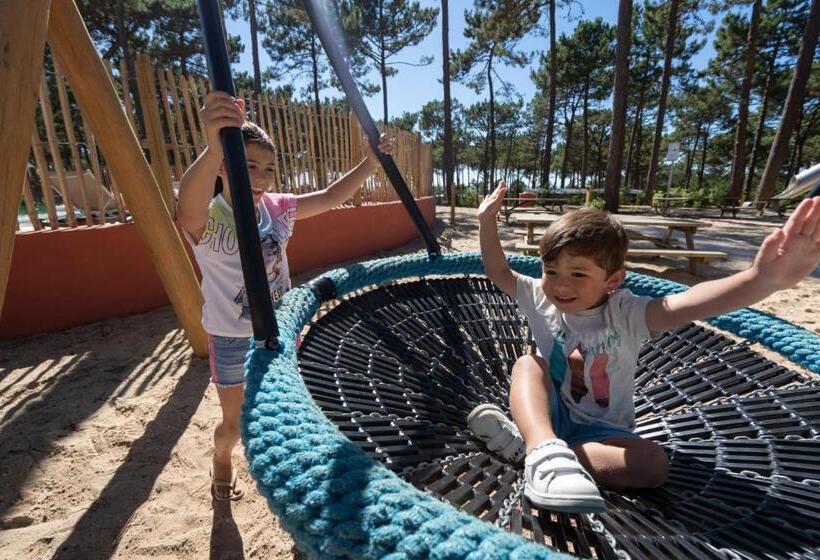Fotos del hotel Ohai Nazaré Outdoor Resort:  26