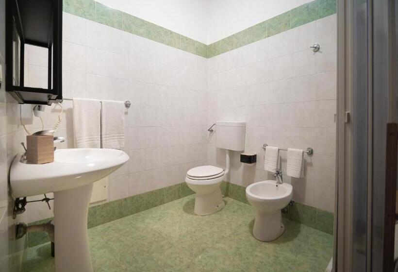 Kalamarina Rooms