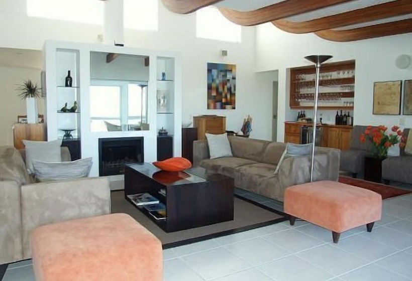 پانسیون Bosavern Guest House