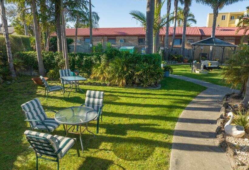 Sandbar Motel