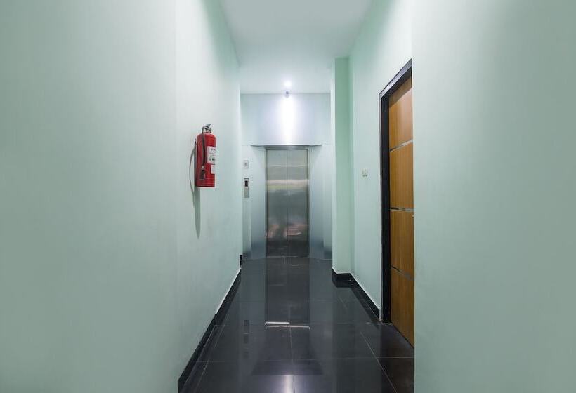 فندق Appartel Cempaka By Oyo Rooms