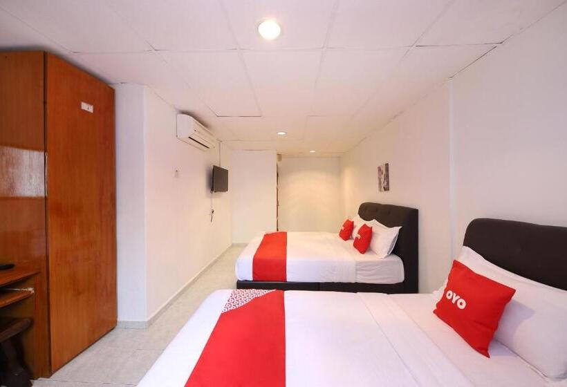 هتل Azimaju Guesthouse
