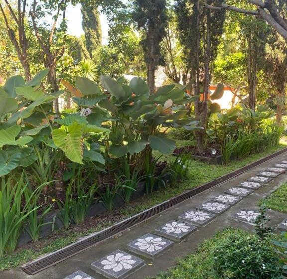 Отель Batur Sunrise Guesthouse